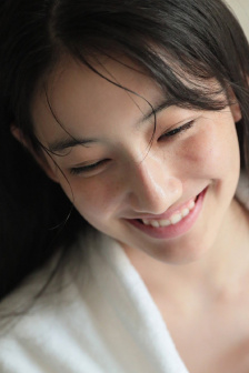 《有色的女人》电影